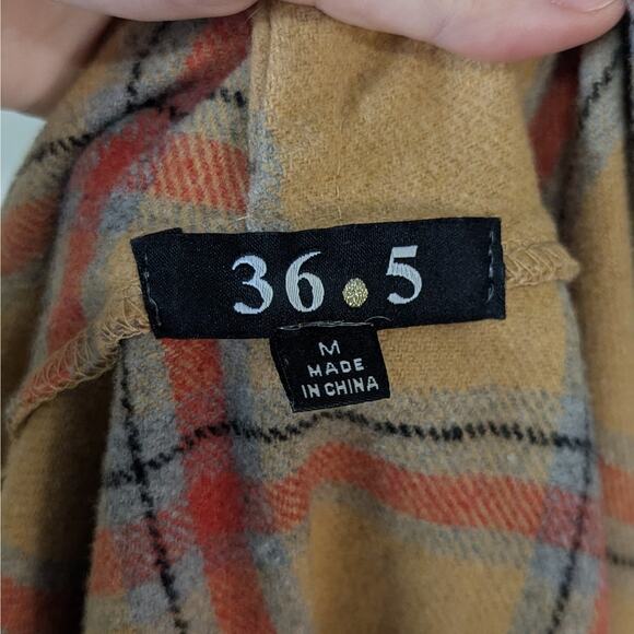 36 Point 5 Plaid Mustard Tan Lightweight Coat Size Medium Asymmetrical Hem - Picture 5 of 8